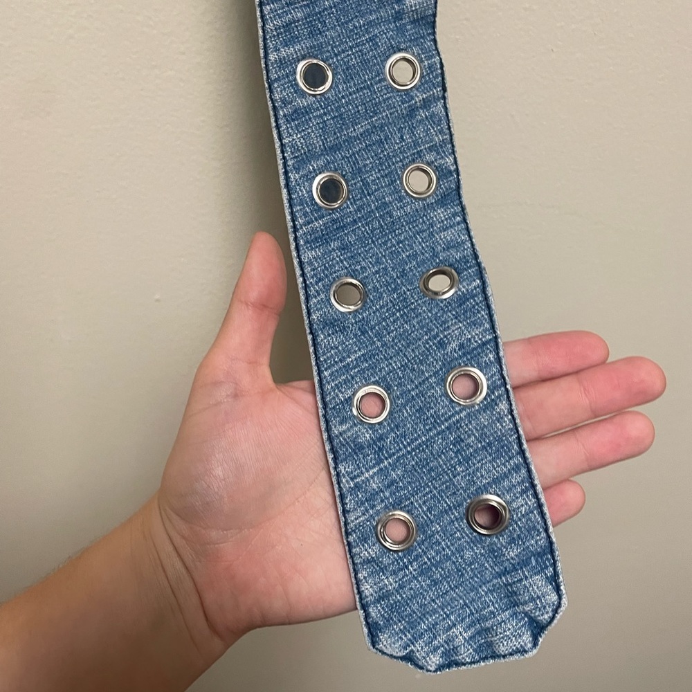 Chunky y2k denim eyelet belt